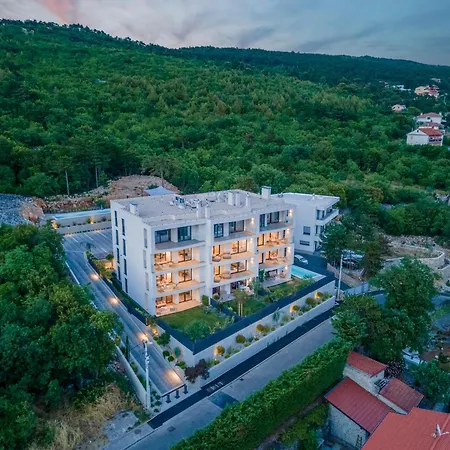 With Private Pool & Garden Atrio
