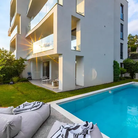 شقة With Private Pool & Garden Atrio